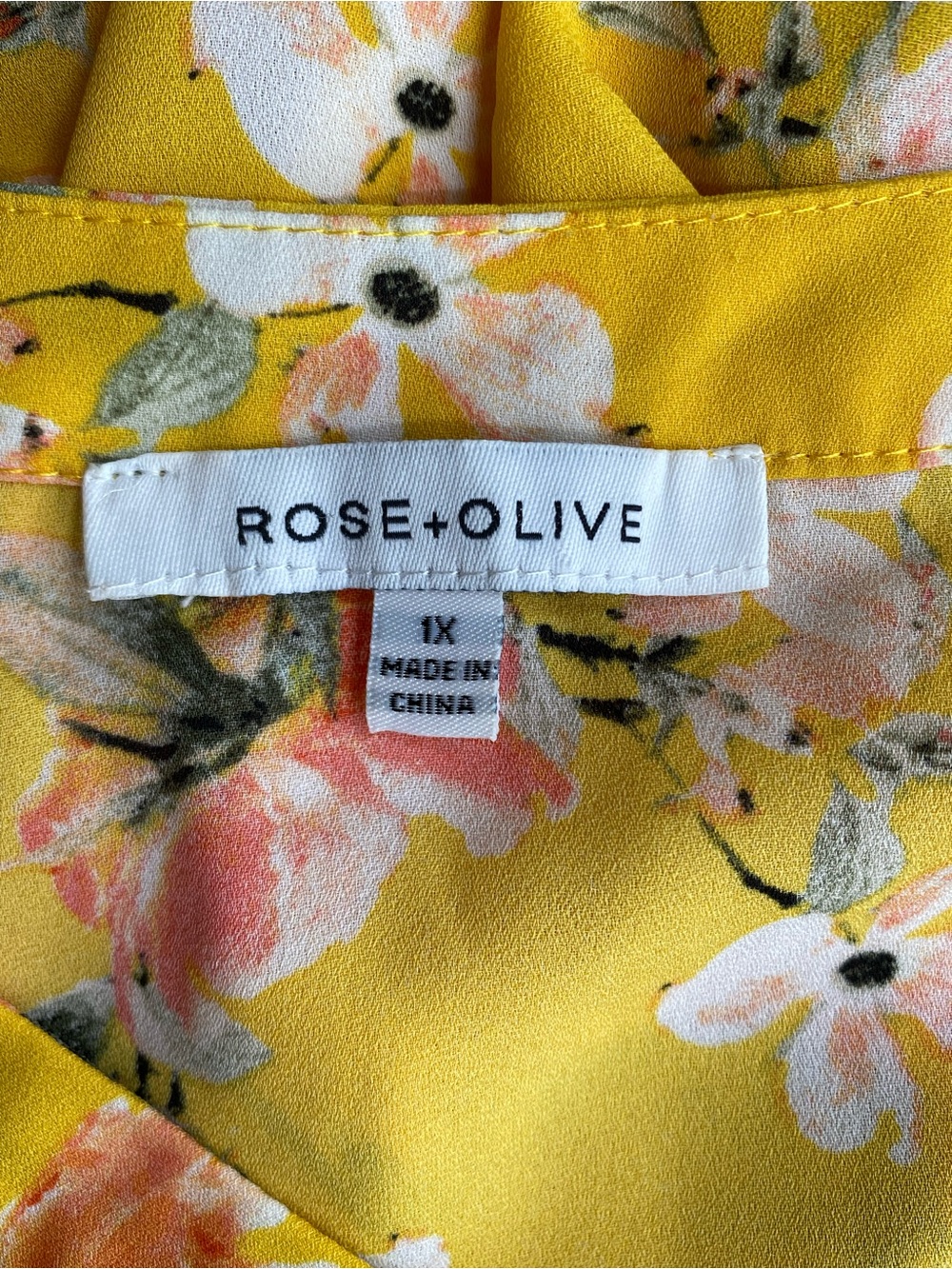 Rose & Olive‎ Women's Mustard Floral V-Neck Tunic Blouse 1X - Picture 8 of 11